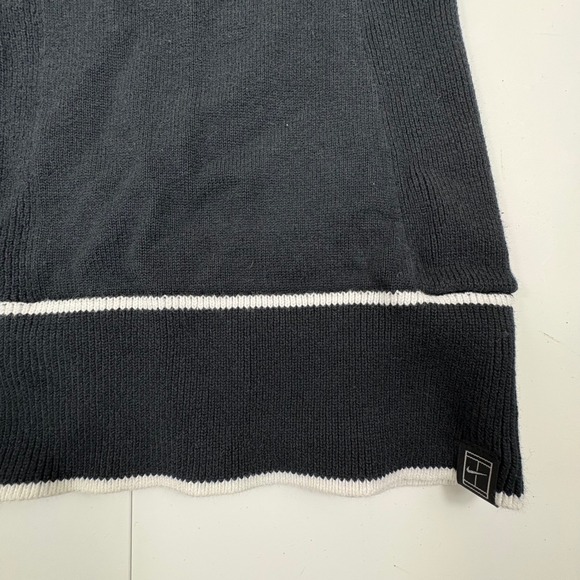 Nike Black V Neck Sweater Long Sleeve Athletic Trim Women Size PS - Picture 2 of 11